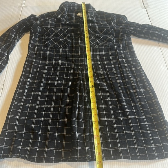 Old Navy Black and White Plaid Long Shirt dress w 3/4 length sleeves open sides - Picture 10 of 12
